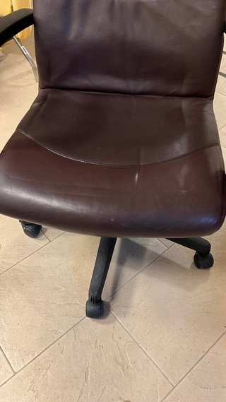 Sillón alta dirección piel burdeos
