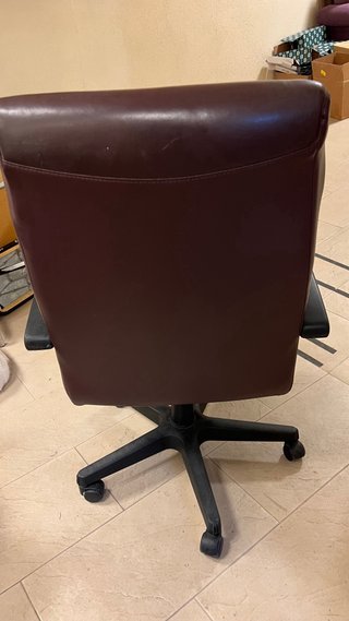 Sillón alta dirección piel burdeos