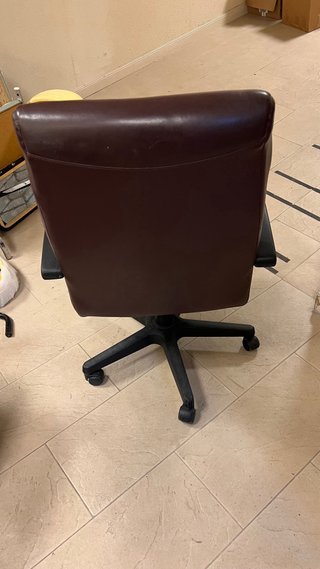 Sillón alta dirección piel burdeos