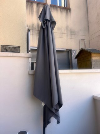 Sombrilla y soporte Terraza AMMERUD