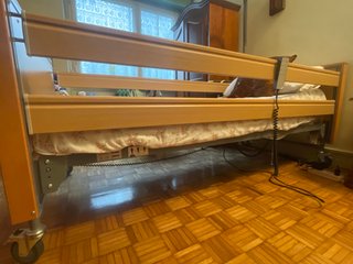Letto per anziani in legno (nuovo)
