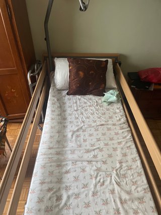 Letto per anziani in legno (nuovo)