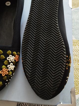 Manoletinas bordadas talla 38