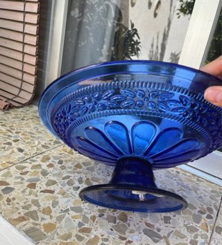 Centro de mesa azul de cristal antiguo