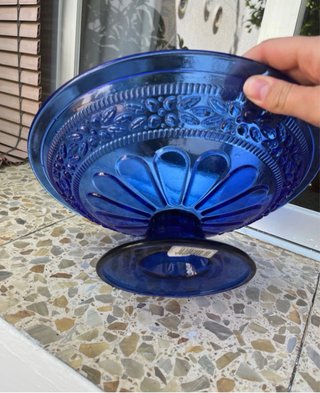 Centro de mesa azul de cristal antiguo