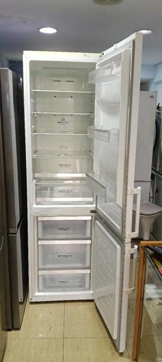 NEVERA COMBI L.G NO FROST ENERGÍA A+