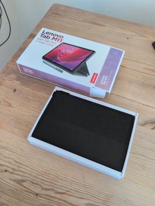 Tableta Lenovo Tab M11 Negra/Gris, como nueva