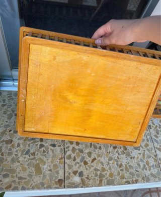 Bandejas de madera con diseño de peras