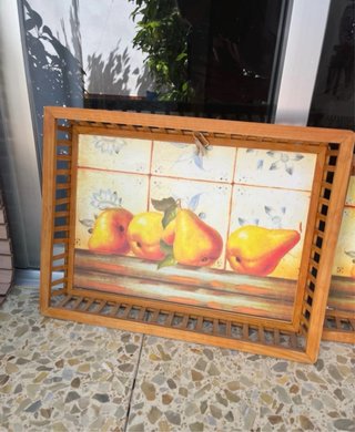 Bandejas de madera con diseño de peras