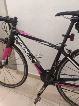 Bicicleta Orbea Avant Carbono Carretera xs.