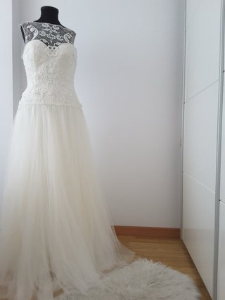 Precioso vestido de Novia Blanco Encaje Tul