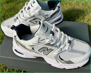 New Balance 530 Talla 37.5 Plata/Blanco