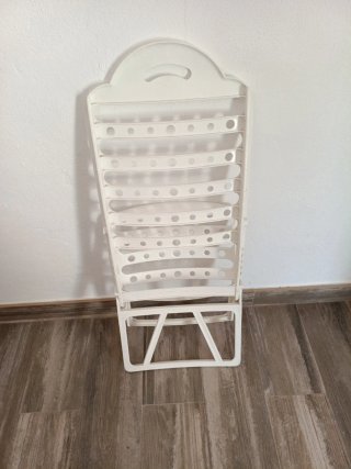 Silla baja de playa blanca plegable