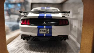 Ford Shelby GT500 Solido Blanco Azul