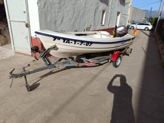 Barco Quicksilver 360 con remolque