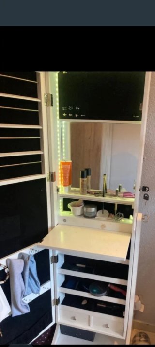 Specchio e trucco bianco con cassetto
