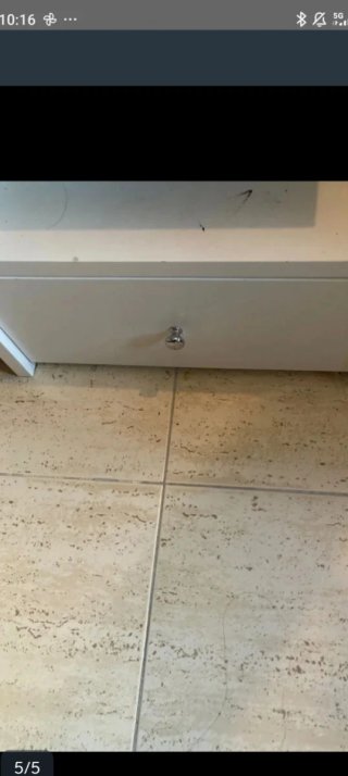 Specchio e trucco bianco con cassetto