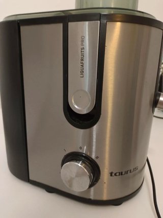 Licuadora Taurus LIQUAFRUTS PRO