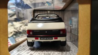 Peugeot 205 CTI Descapotable Blanco
