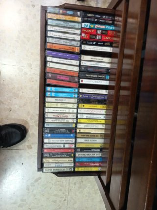 Cassettes, casetes, k7, cintas de audio.