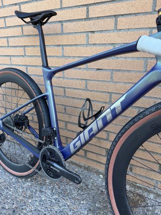 Giant Revolt Gravel