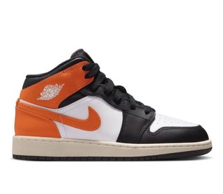 Zapatillas Jordan Mid Naranja y Negro