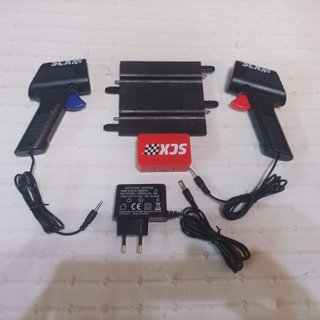 Scalextric Compact: Mandos y Adaptador