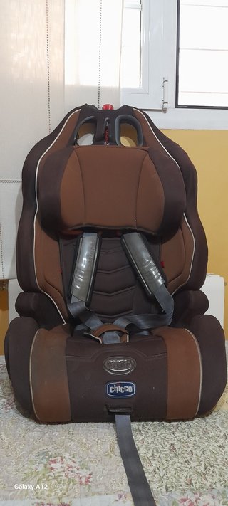 Silla de coche Chicco marrón