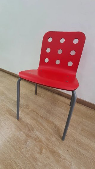 Silla Roja Madera y Metal