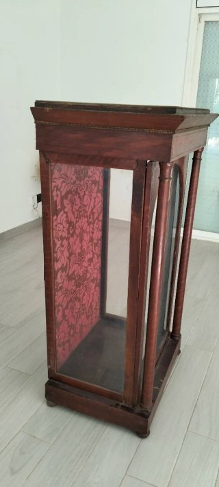 Vitrina, hornacina, capilla de madera siglo XIX