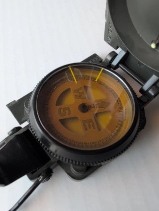 Bussola militare