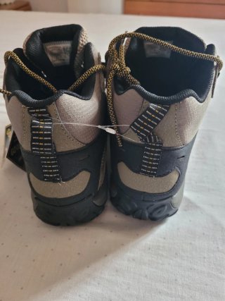Botas Merrell Alverstone 2 a estrenar.