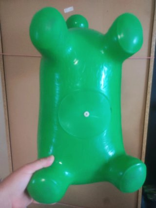 Caballo hinchable verde