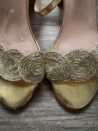 Sandalias tacón Marypaz doradas