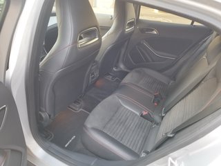 Mercedes-Benz GLA-220d AMG