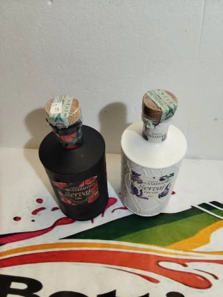 Coppia bottiglie vuote Gin Servaj