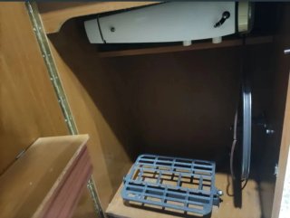 Máquina de coser Vigorelli con mueble