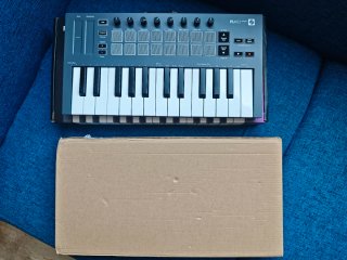 Teclado MIDI Novation FLKey Mini