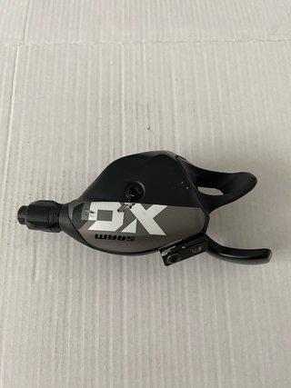 Mando X01, desviador CAMBIO SRAM Eagle AXSMecánico