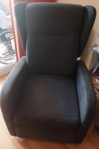 Sillón multiposiciones con mando