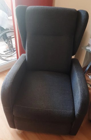 Sillón multiposiciones con mando