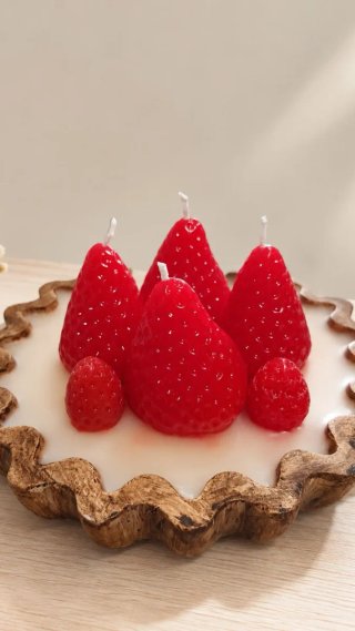 Velas de fresa y frambuesa
