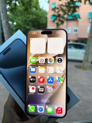 iPhone 15 Pro Max Batería 90%