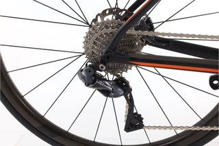Bicicleta BMC Roadmachine 01 Di2 11V t.56 Reacondicionada