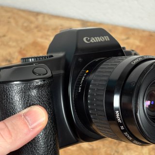 Macchina fotografica Canon EF-M + Canon 35-80mm