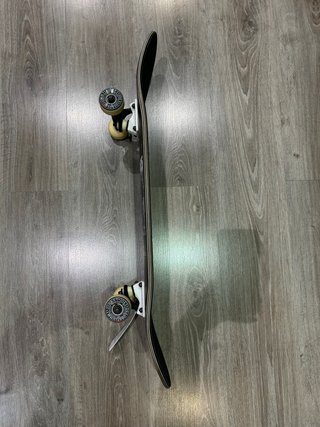 Tabla Skate Globe Ramones Completa