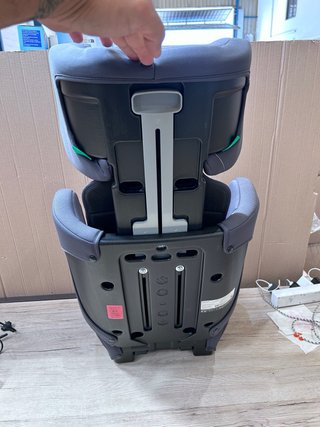 Silla coche KikkaBoo i-Size 15-36kg 100-150cm
