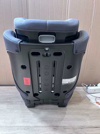 Silla coche KikkaBoo i-Size 15-36kg 100-150cm