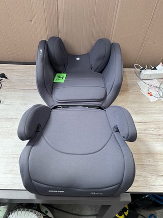 Silla coche KikkaBoo i-Size 15-36kg 100-150cm