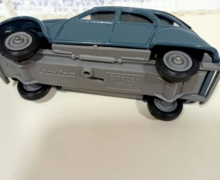 Lote 4 coches de metal  marca Solido 1:43